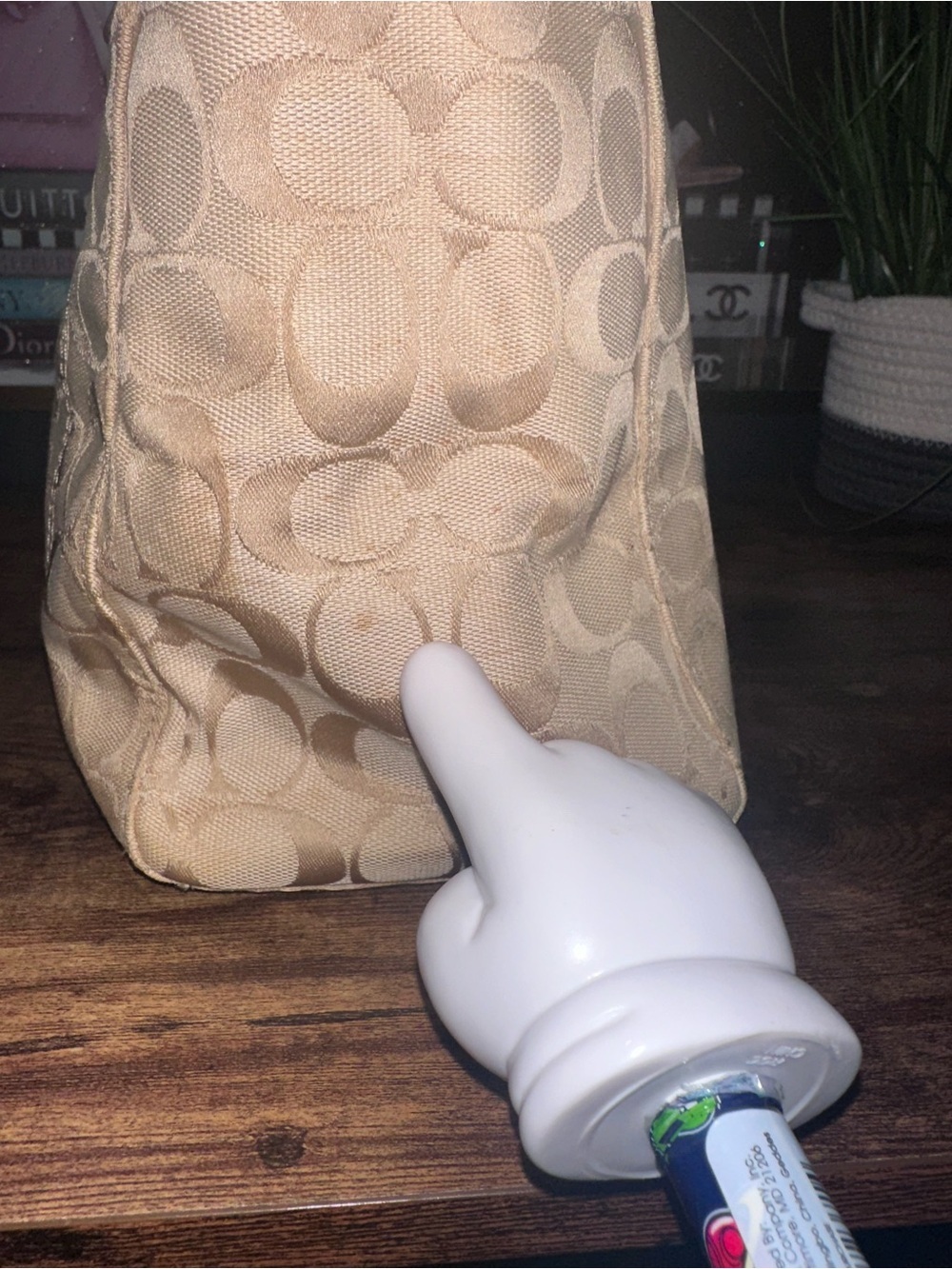 Coach Penelope Signature Tote - Picture 13 of 15